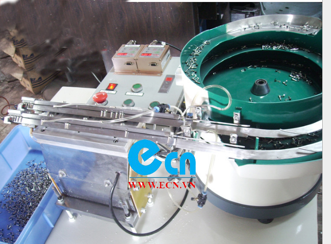 sử dụng bộ SDVC20-S gia công chi tiết